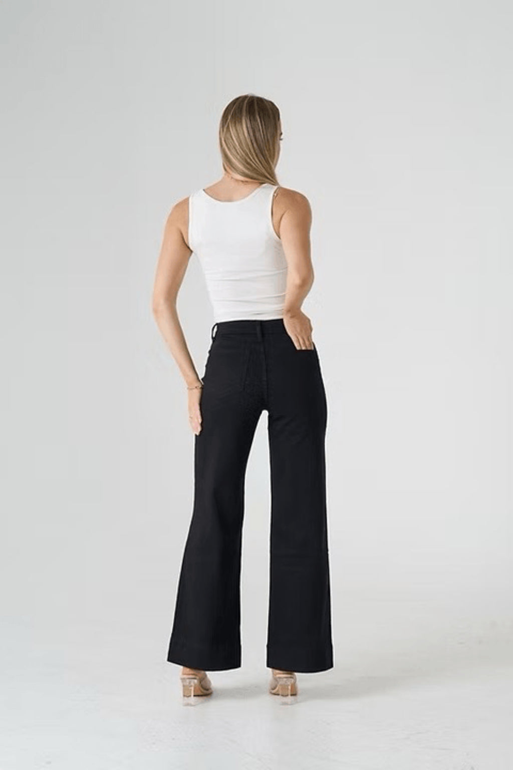 7150 Patch Pocket Wide Leg - Black