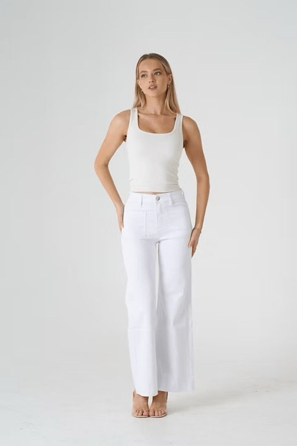 7158 Patch Pocket Jean - Ecru