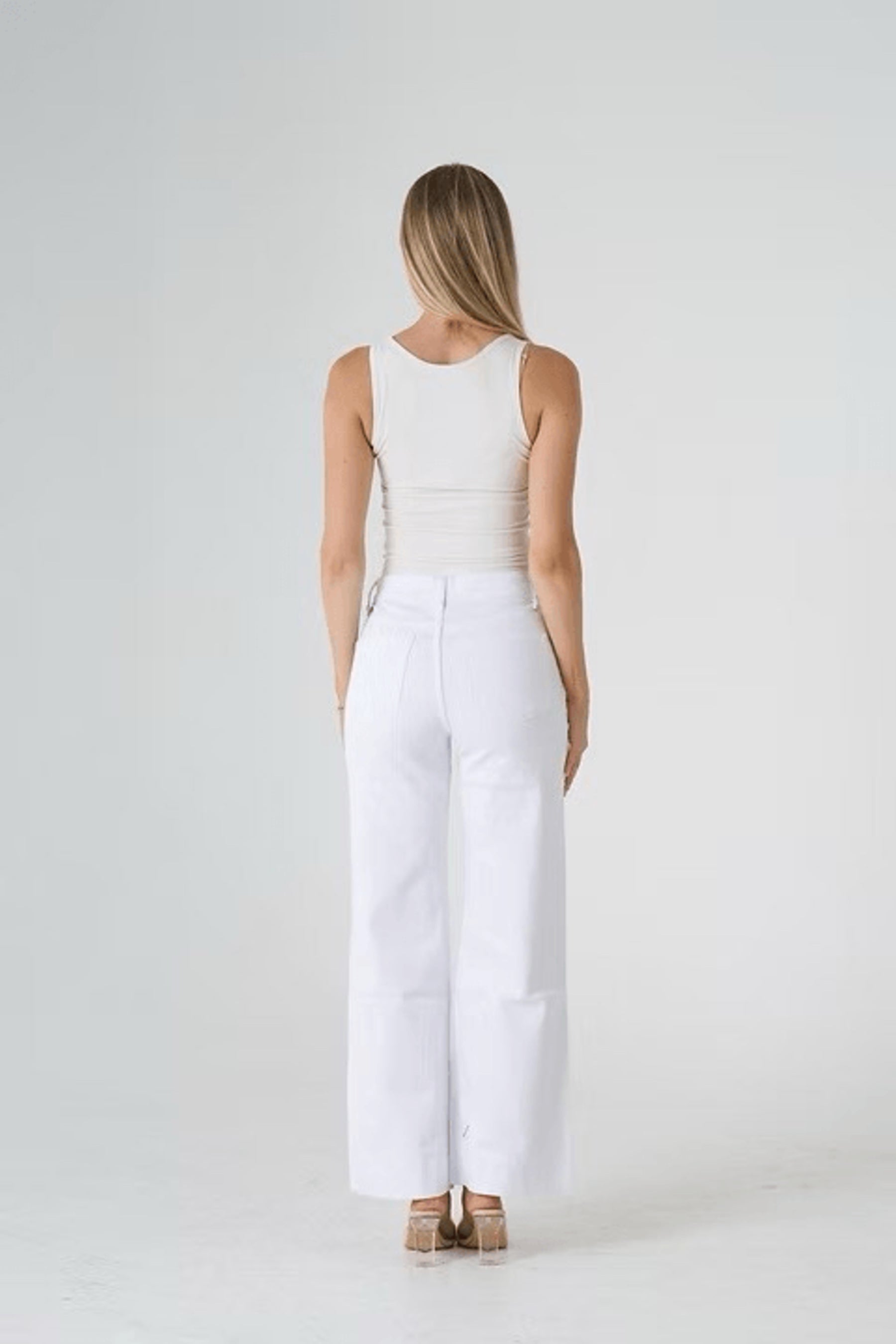 7158 Patch Pocket Jean - Ecru