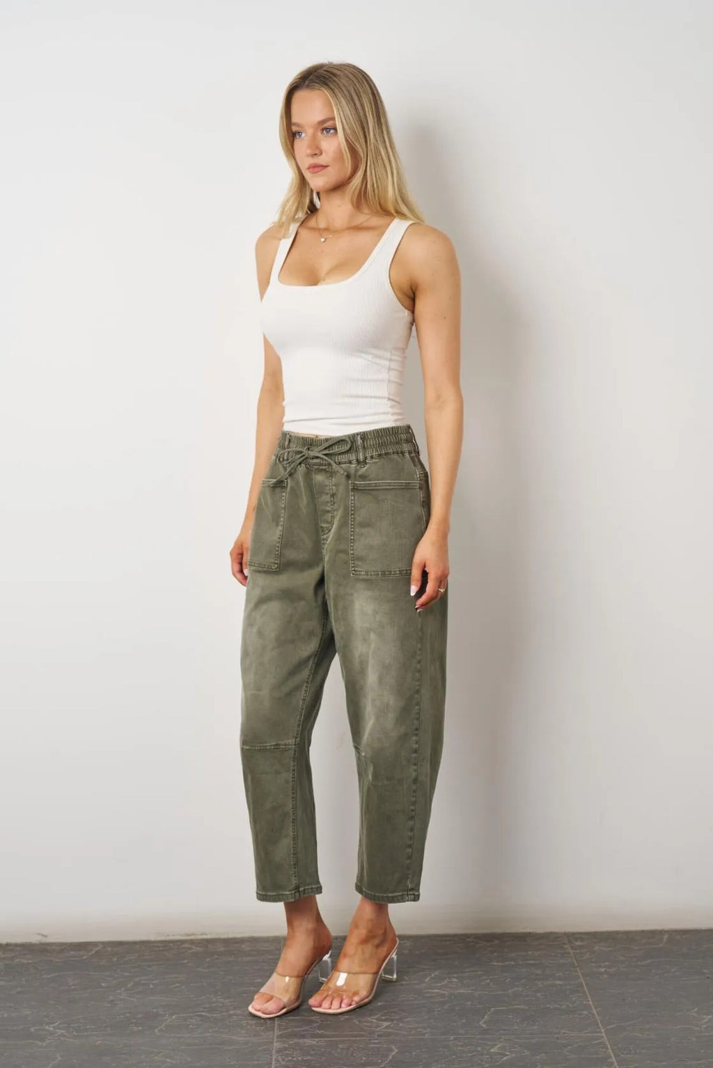 BA352 Barrel Jeans - Khaki